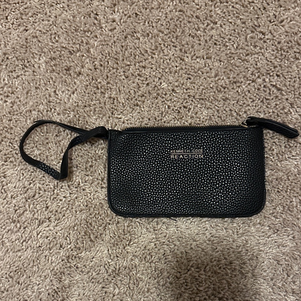 Kenneth Cole Reaction Textured Black Wristlet